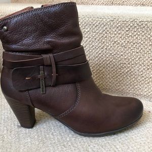 Pikolinos heeled ankle boot